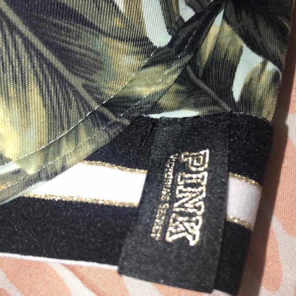 Vs pink bra - Picture 2 of 4